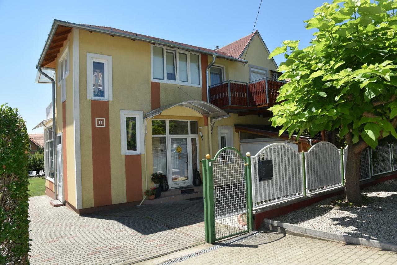 Gyenesi Virag Apartman Gyenesdias Luaran gambar